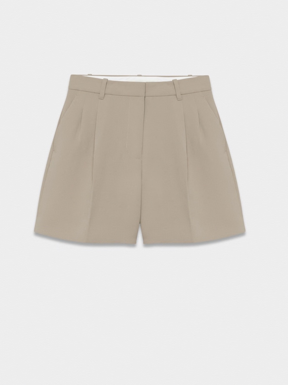 The Effortless Short™ Mid-Thigh